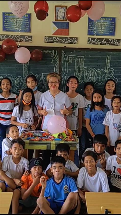 Sa CR Ng School Jinerjer Ni Teacher Si Jennifer.